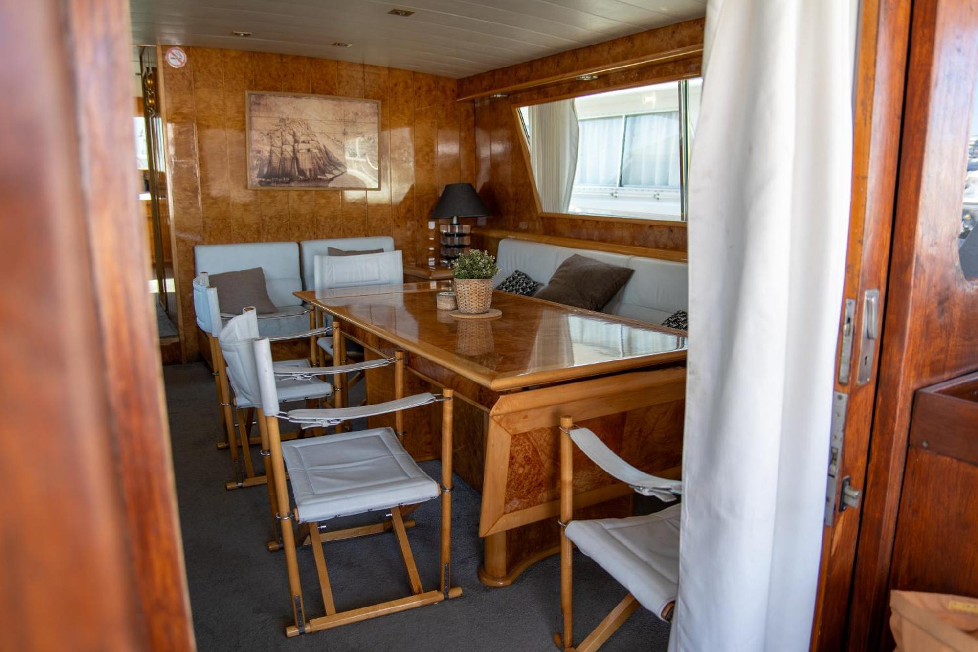 Boat Aloha Hotel Sant Adria de Besos Buitenkant foto