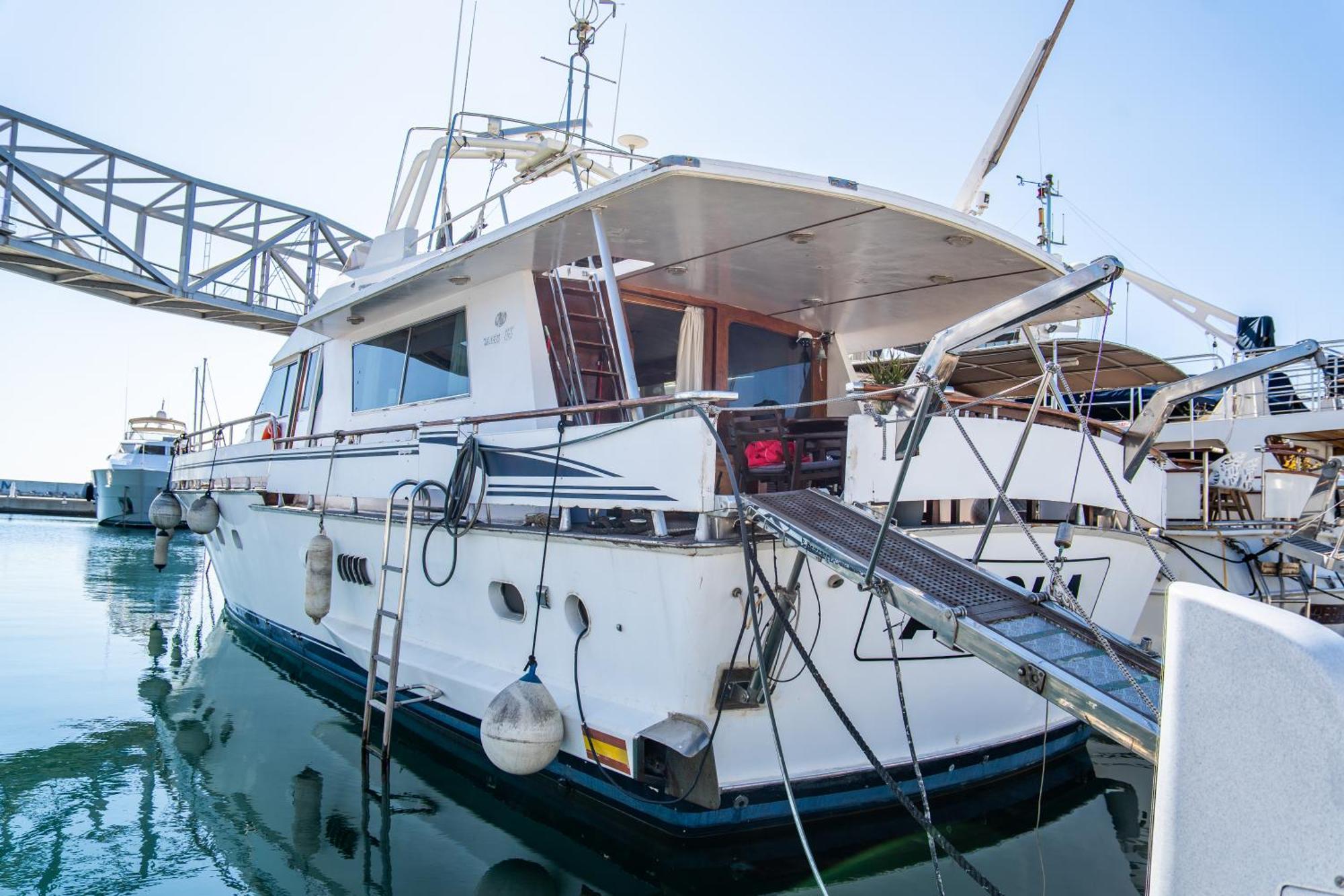 Boat Aloha Hotel Sant Adria de Besos Buitenkant foto